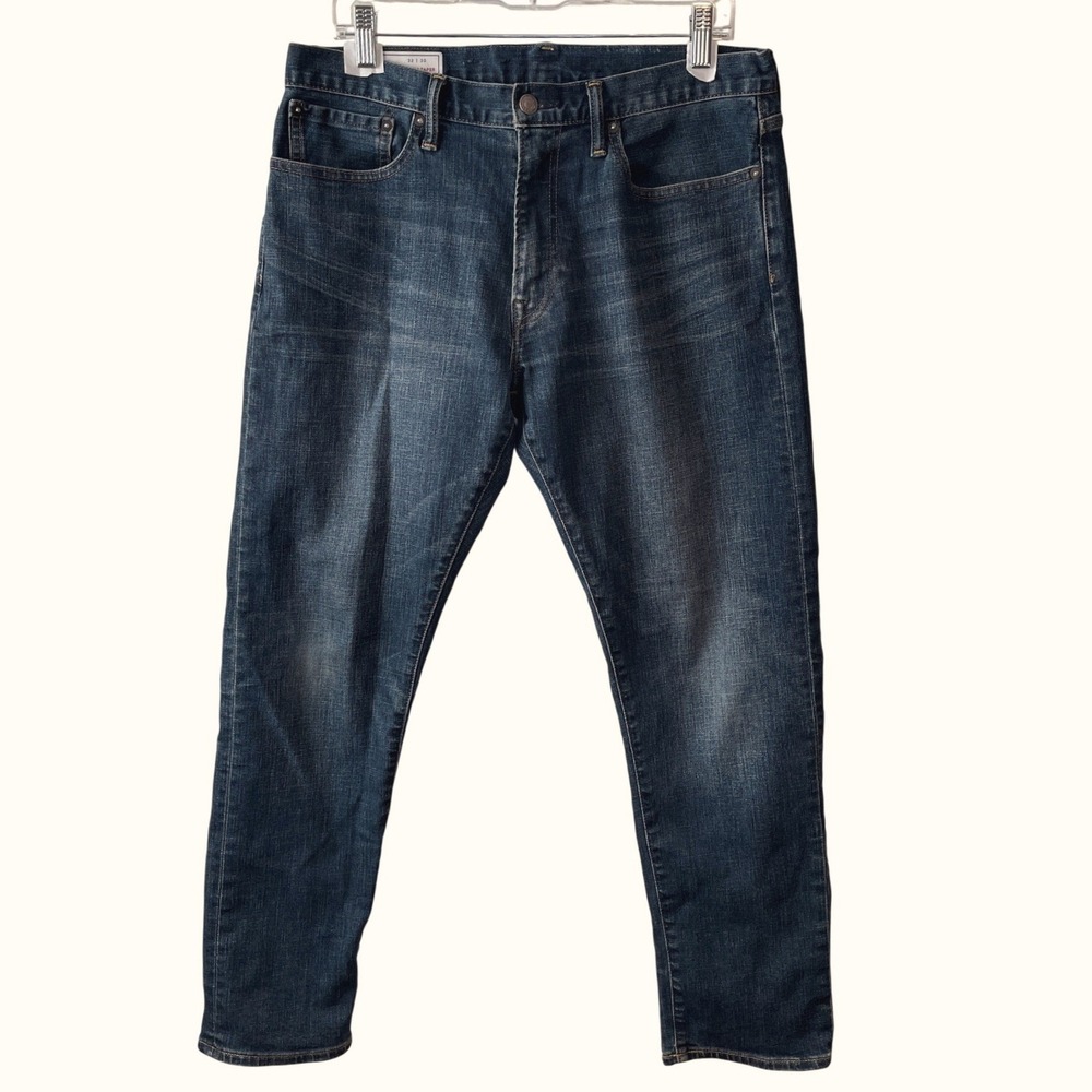 Gap Athletic Taper‎ Mens Jeans 32x30 Dark Tinted Stretch Denim Indigo Faded